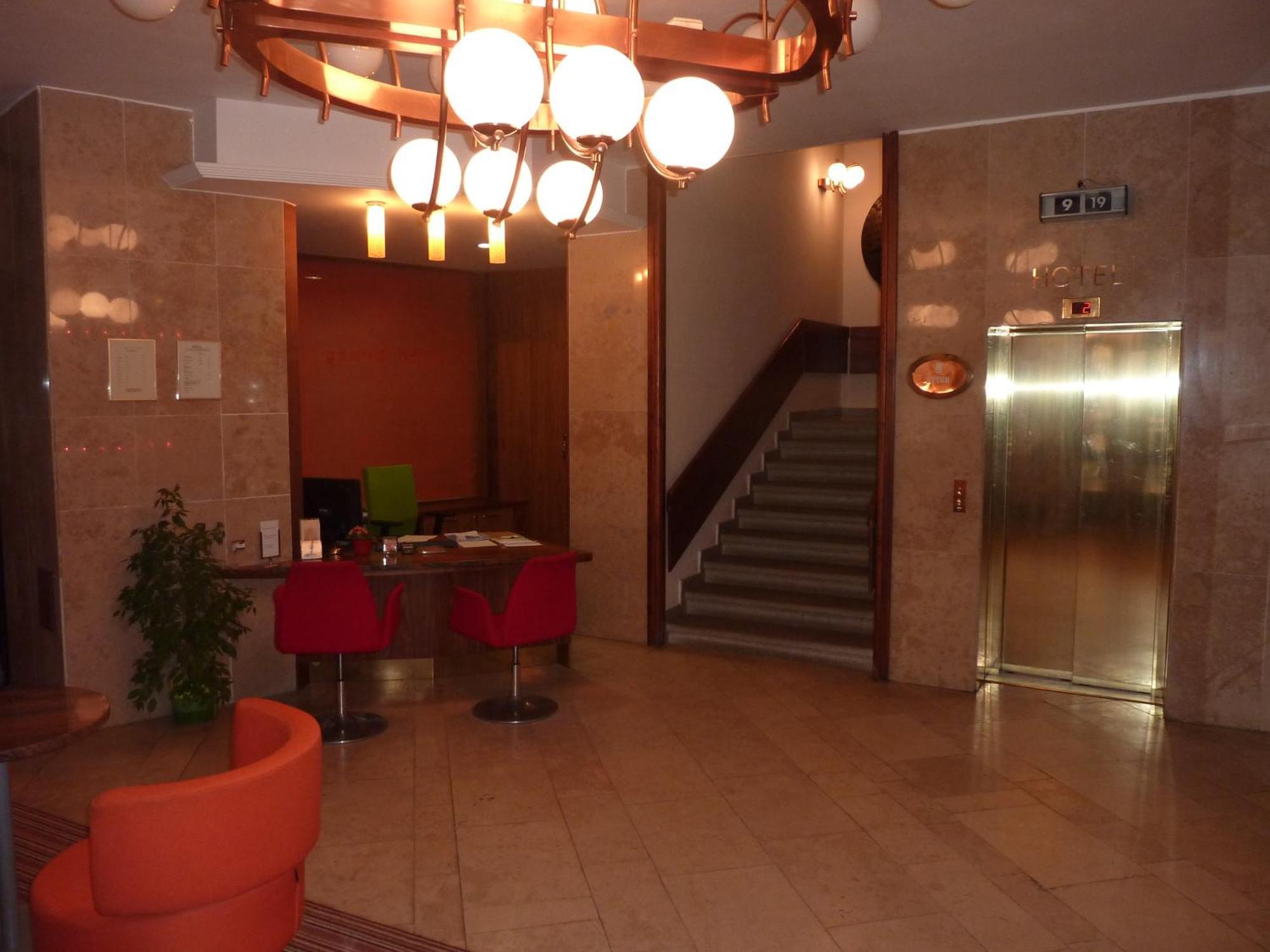 Grandhotel Garni Jihlava Bagian luar foto