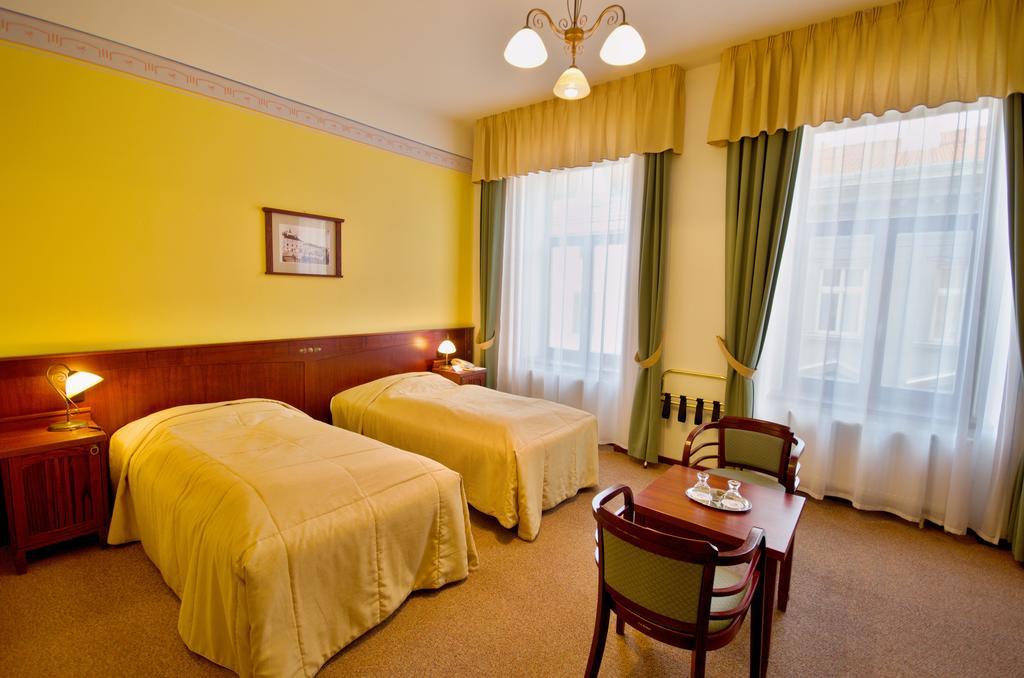Grandhotel Garni Jihlava Bagian luar foto