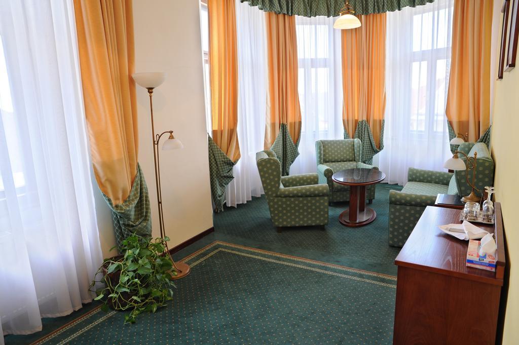Grandhotel Garni Jihlava Bagian luar foto