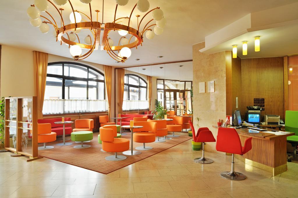 Grandhotel Garni Jihlava Bagian luar foto