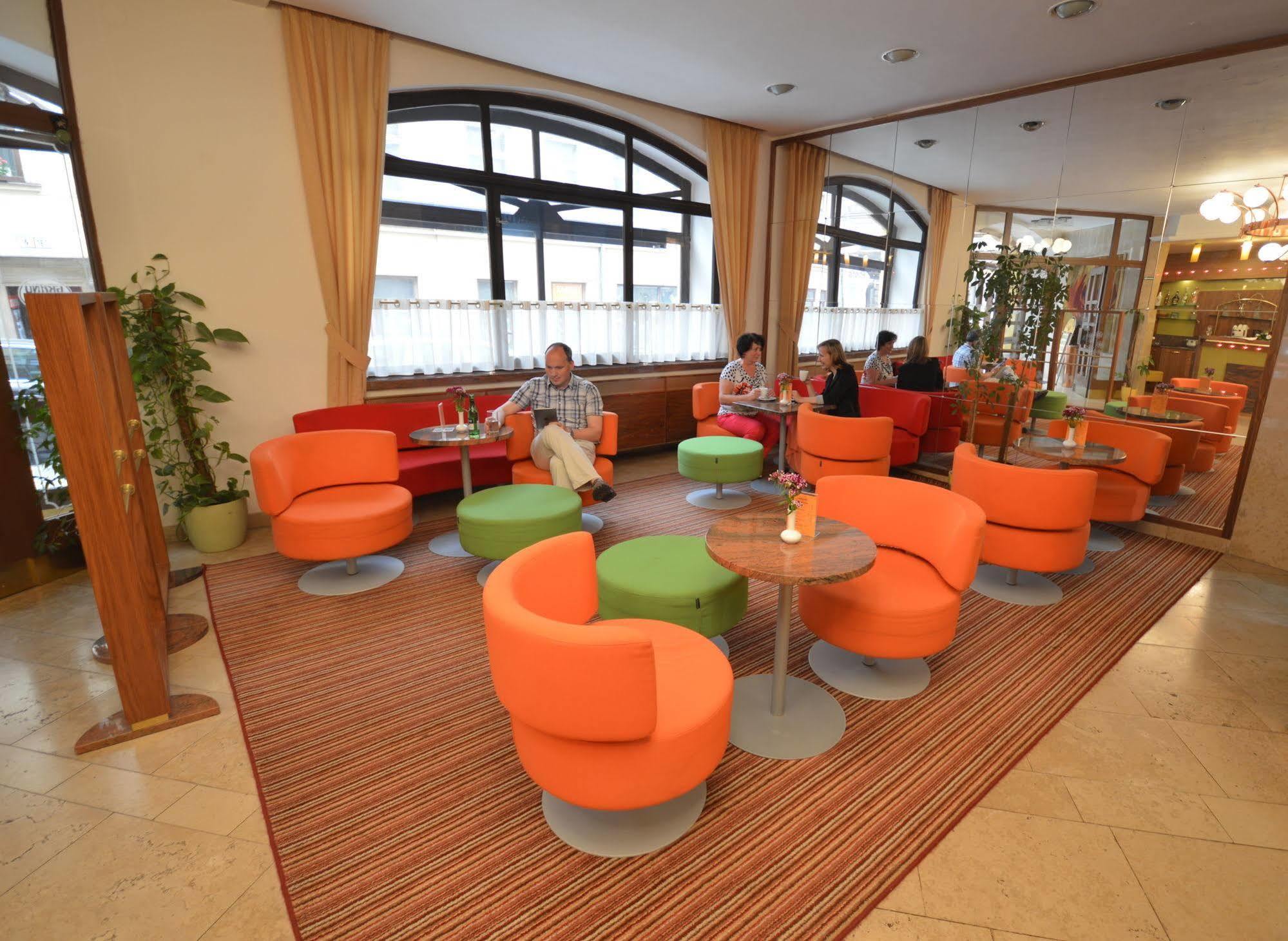 Grandhotel Garni Jihlava Bagian luar foto