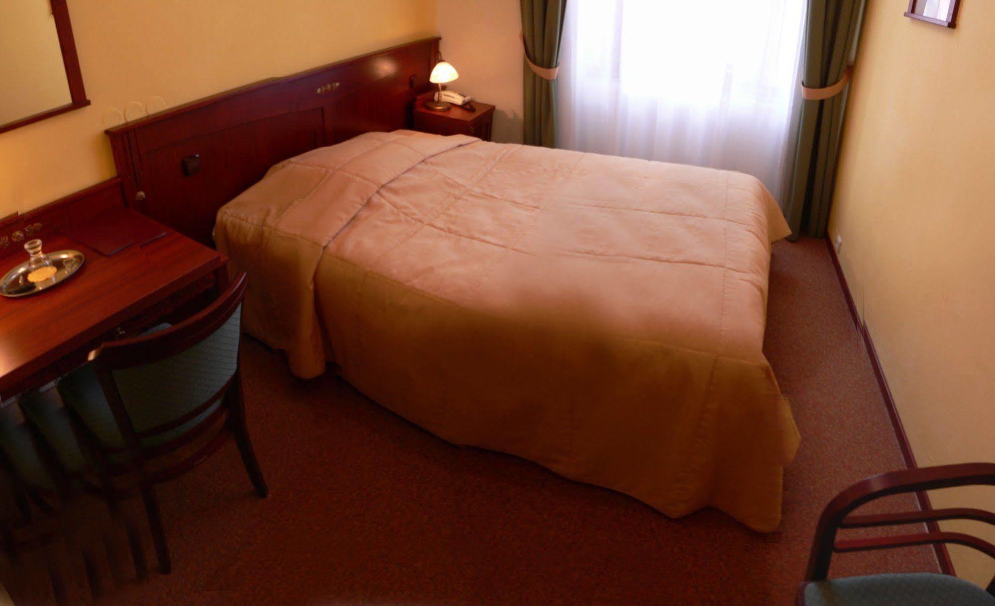 Grandhotel Garni Jihlava Bagian luar foto