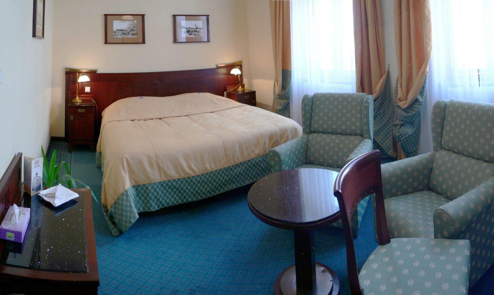 Grandhotel Garni Jihlava Bagian luar foto