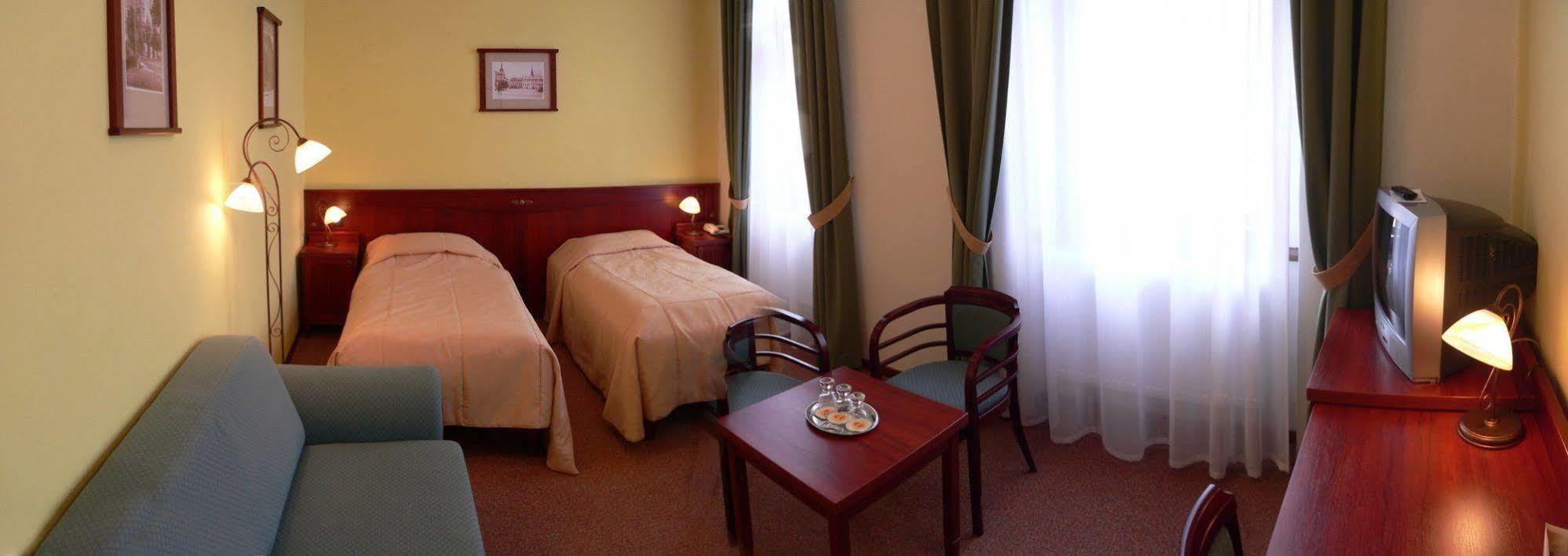 Grandhotel Garni Jihlava Bagian luar foto